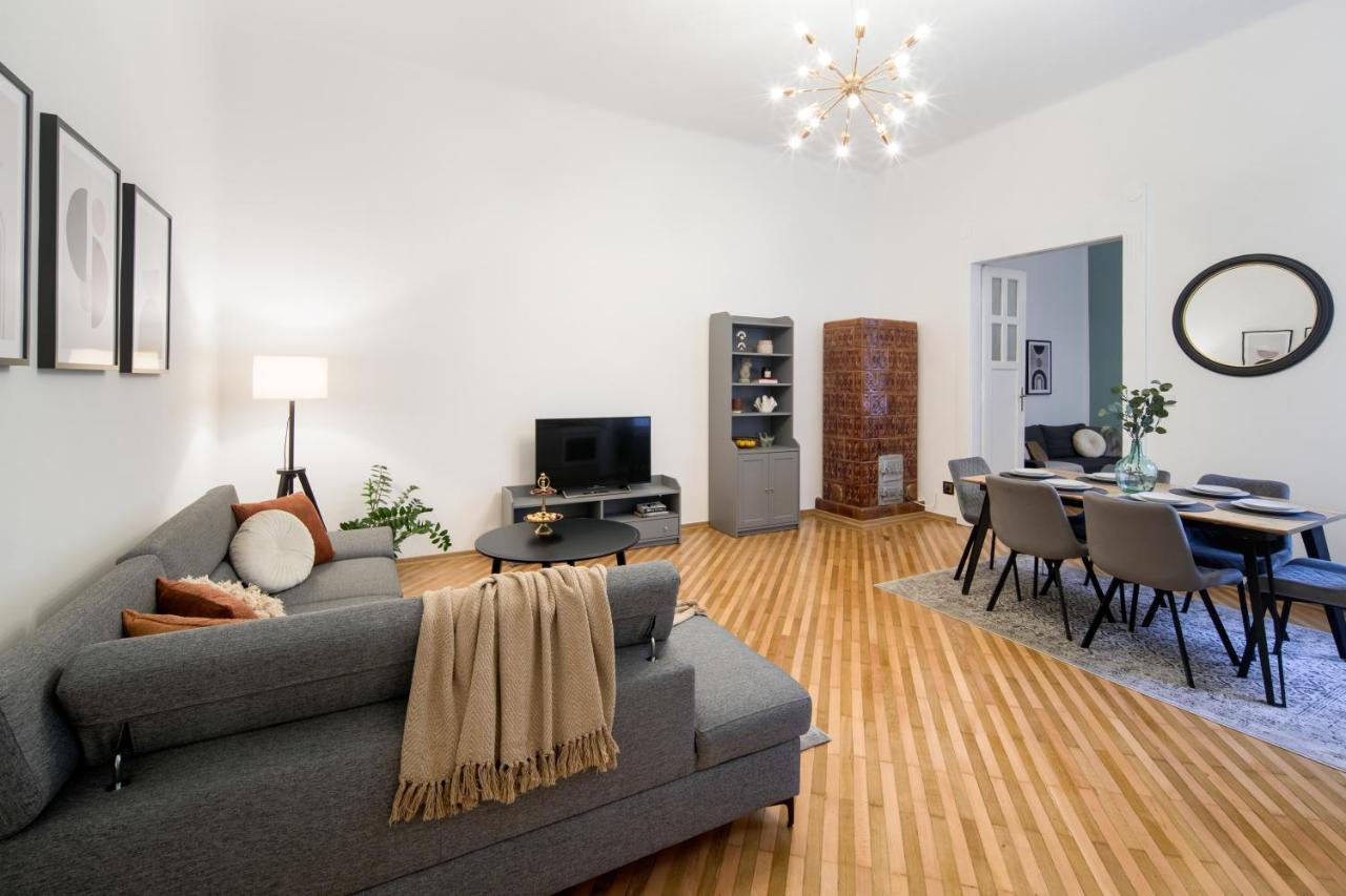 Wawelove Pilsudskiego - 3 Bedroom Apt. With Balcony And Free Parking! Krakow Exterior photo